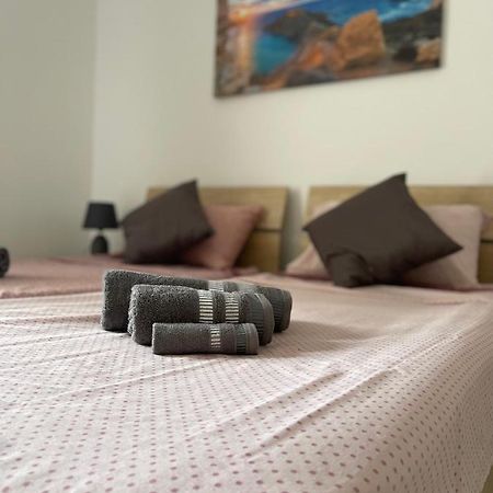 Close To Airport Apartment Zejtun Bagian luar foto